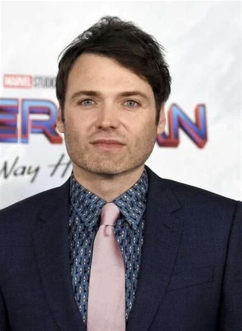 Seth Gabel .